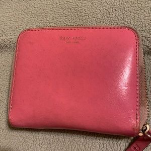 Kate Spad Zip-up pink wallet